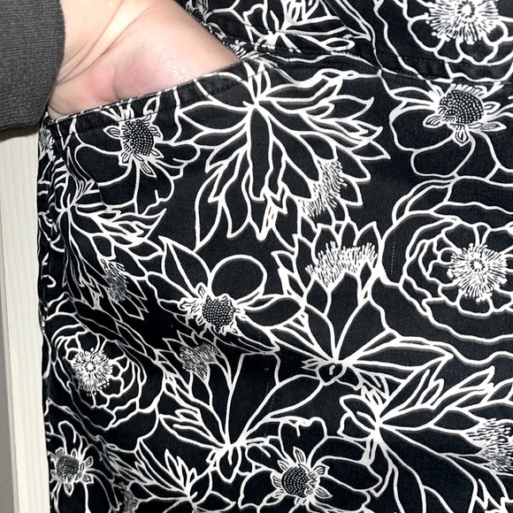 Plus size women 16 stretch Knickerbocker Capri pants comfortable material - Picture 7 of 11